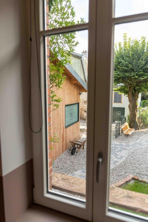 Le Parc Du Magnolia Bed & Breakfast Montbeliard Bagian luar foto